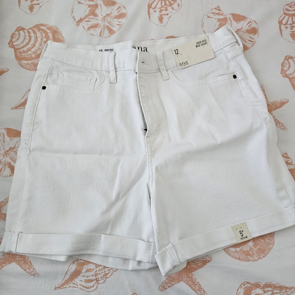 a.n.a Women's Bright White Jean Shorts